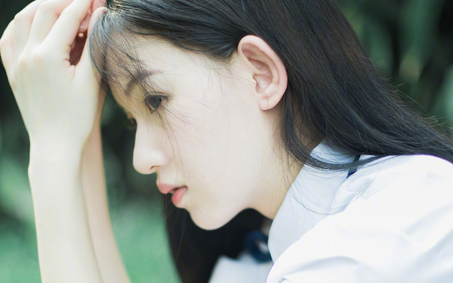 “德甲激烈角逐,冠军之争逐日明朗”,德甲冠名