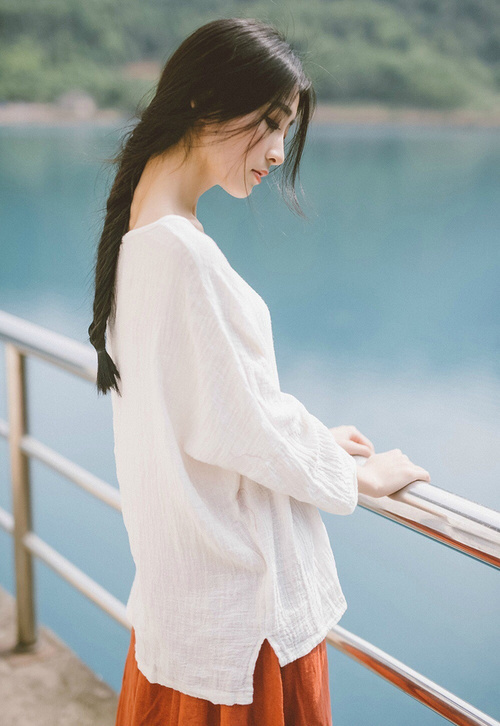 体育球队与其他俱乐部建立合作关系，体育俱乐部足球队